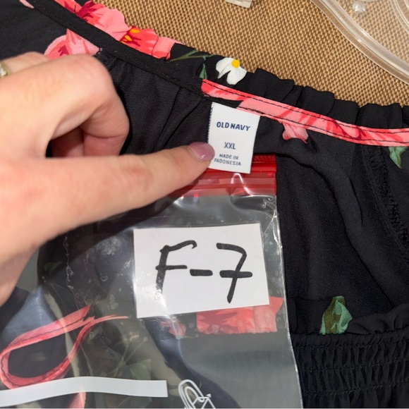 Old Navy NWT! V302842 Long Sleeve Versatile Dress In Black Floral Size XXL - Picture 8 of 16